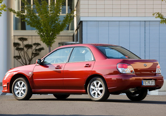 Subaru Impreza 1.5R 2005–07 pictures