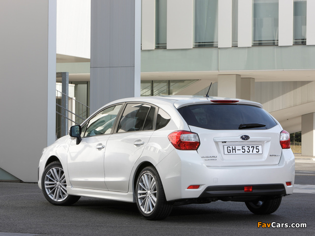 Subaru Impreza Hatchback (GP) 2011 wallpapers (640 x 480)