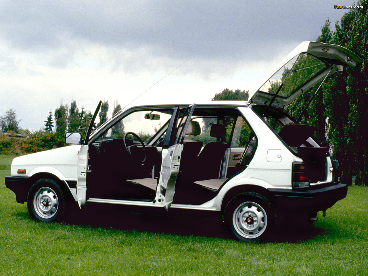 Photos of Subaru Justy 5-door 1984–88 (1280 x 960)