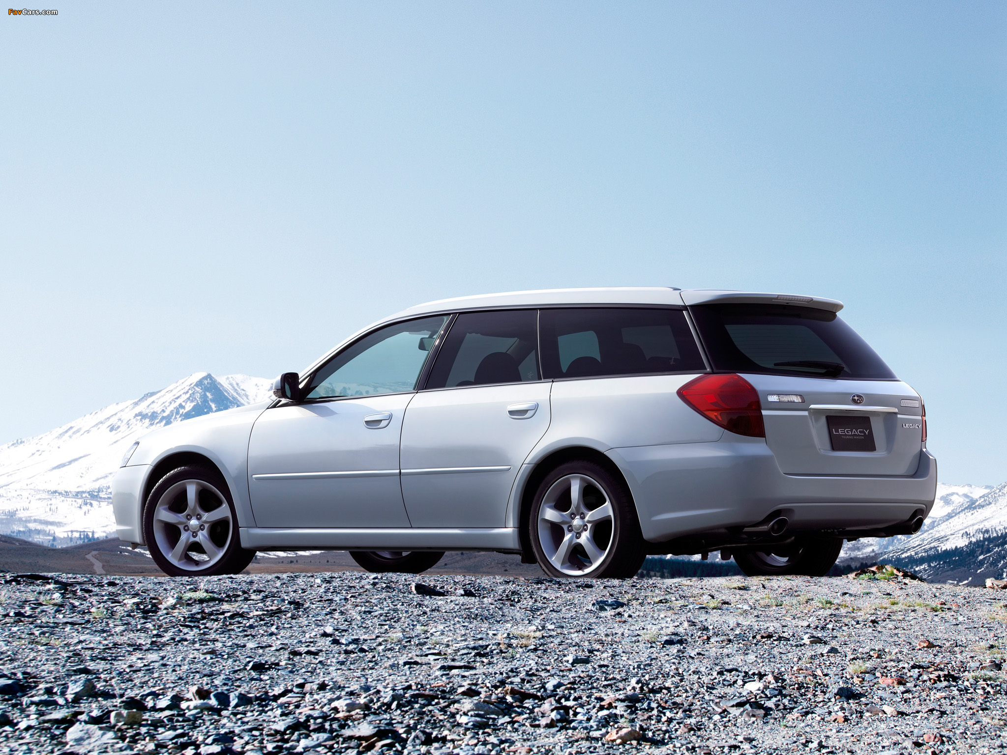 Images of Subaru Legacy 2.0 GT Touring Wagon 2003–06 (2048 x 1536)