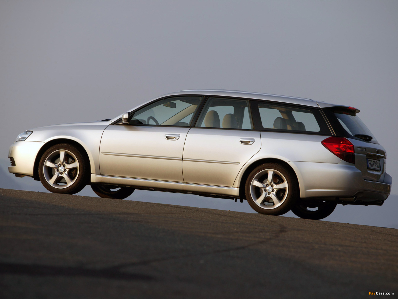 Photos of Subaru Legacy 3.0R Station Wagon 2003–06 (1600 x 1200)