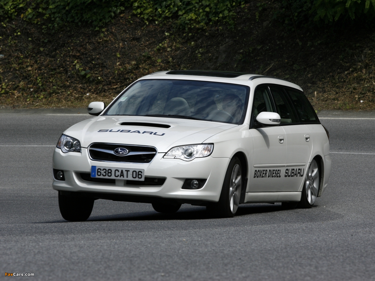 Photos of Subaru Legacy 2.0D Station Wagon 2008–09 (1280 x 960)