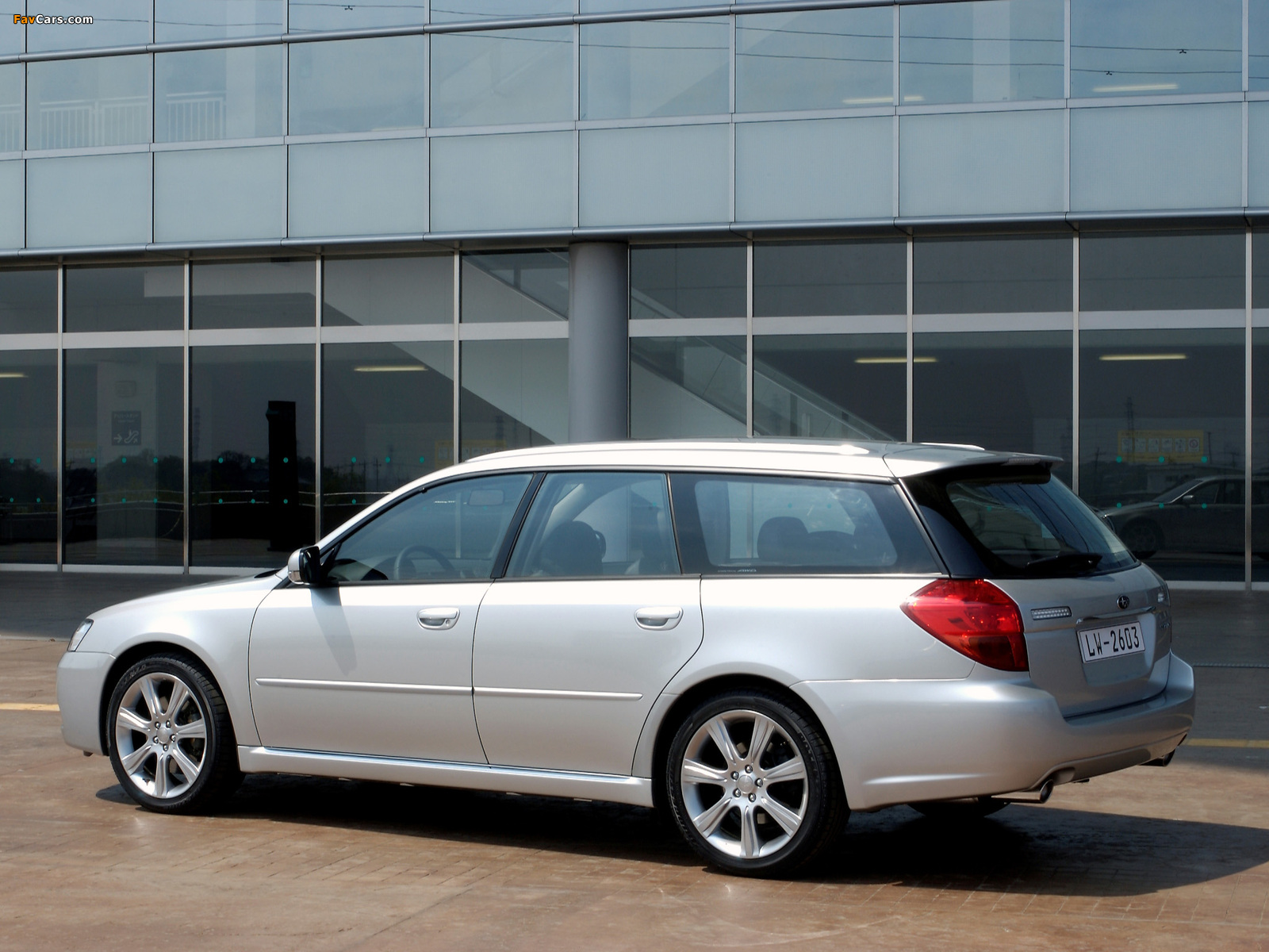 Pictures of Subaru Legacy 3.0R spec.B Station Wagon 2003–06 (1600 x 1200)