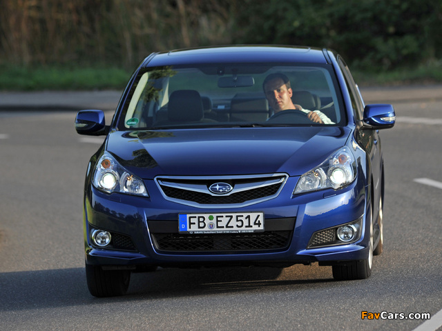 Pictures of Subaru Legacy (BM) 2009–12 (640 x 480)