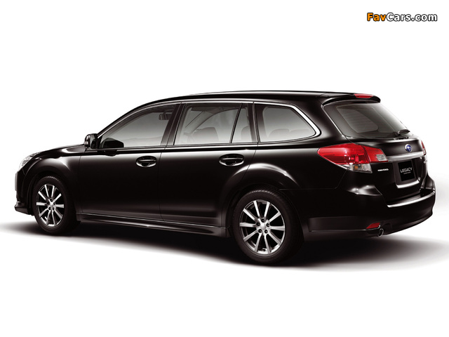 Pictures of Subaru Legacy 2.5 GT Touring Wagon (BR) 2009–12 (640 x 480)