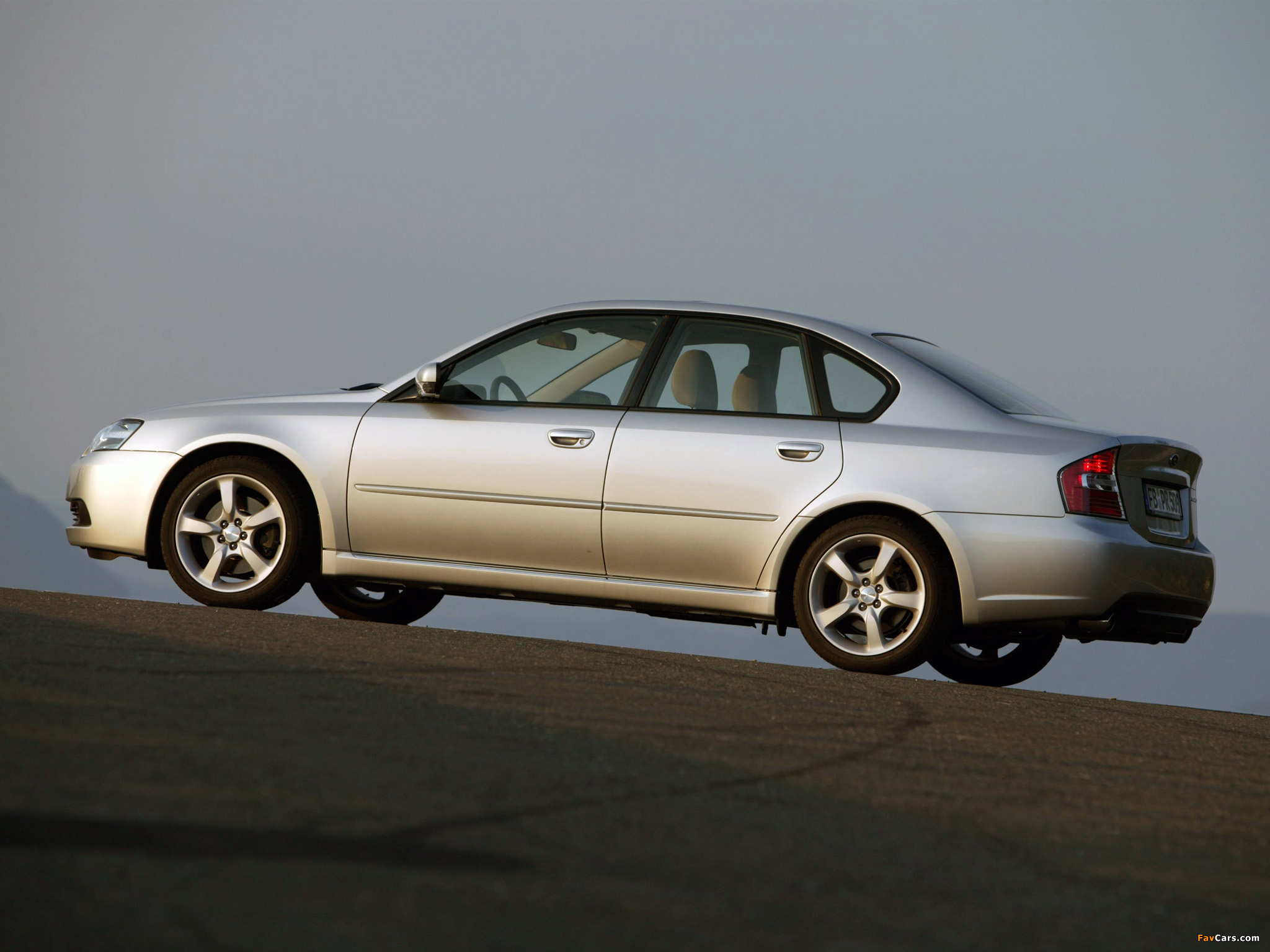 Subaru Legacy 3.0R 2003–06 photos (2048 x 1536)