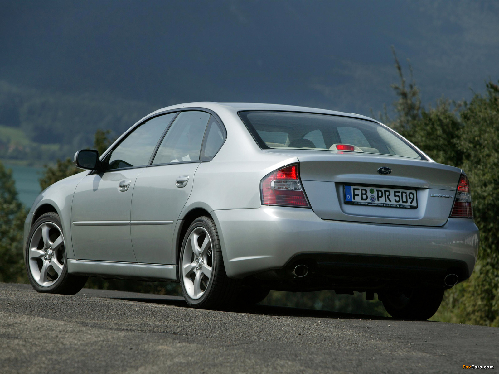 Subaru Legacy 3.0R 2003–06 photos (1600 x 1200)