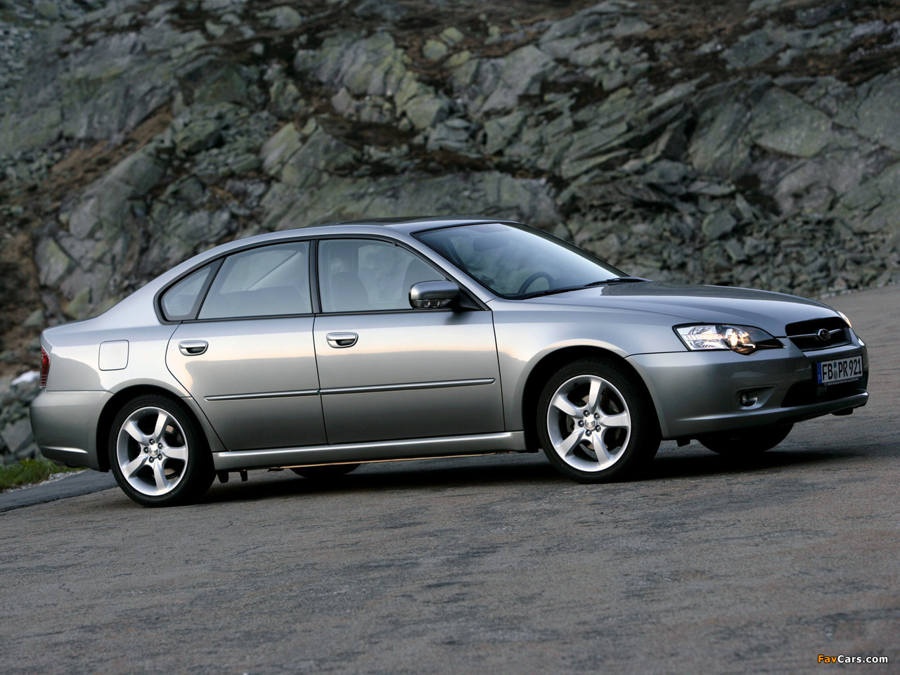 Subaru Legacy 2.0R 2003–06 photos (1280 x 960)