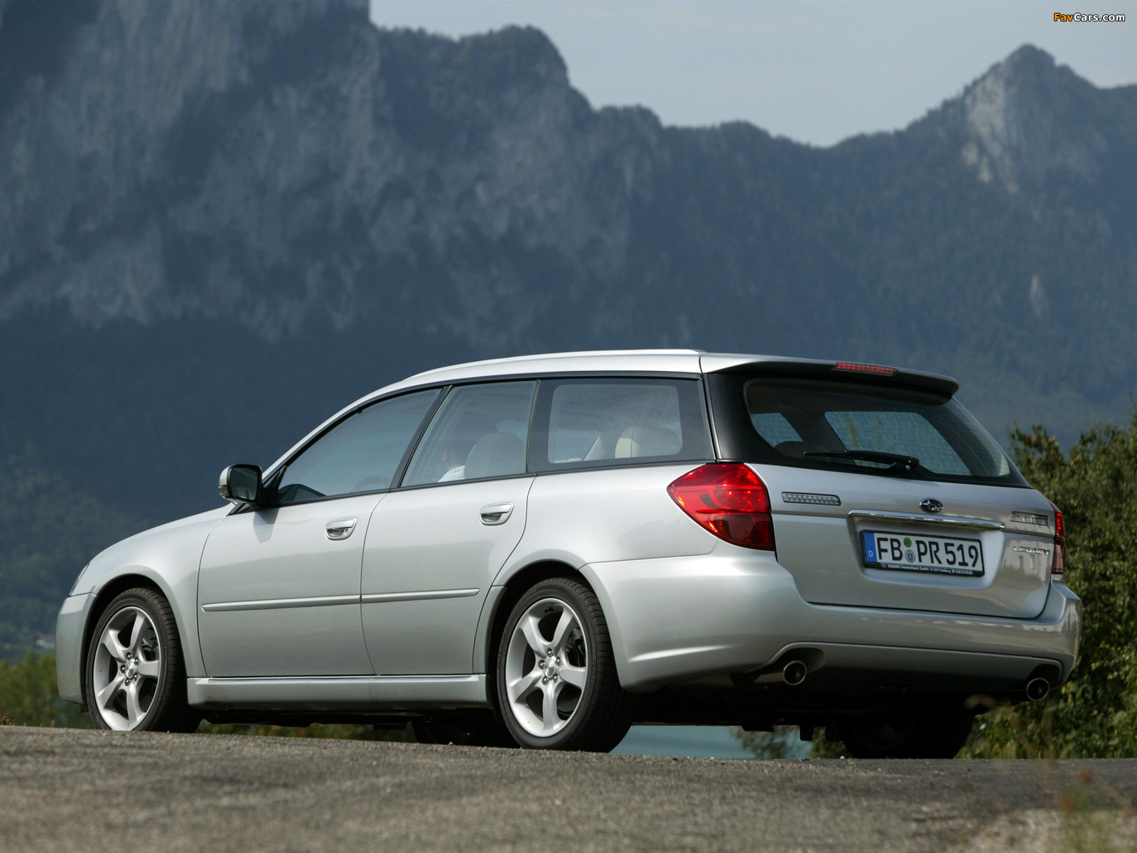 Subaru Legacy 3.0R Station Wagon 2003–06 photos (1600 x 1200)