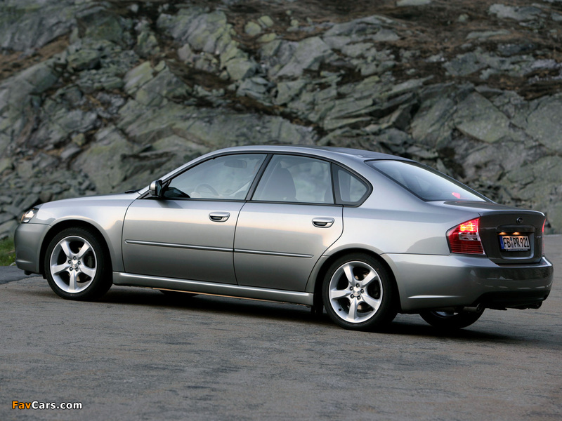 Subaru Legacy 2.0R 2003–06 pictures (800 x 600)