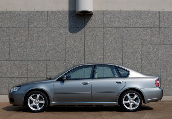 Subaru Legacy 3.0R 2003–06 pictures