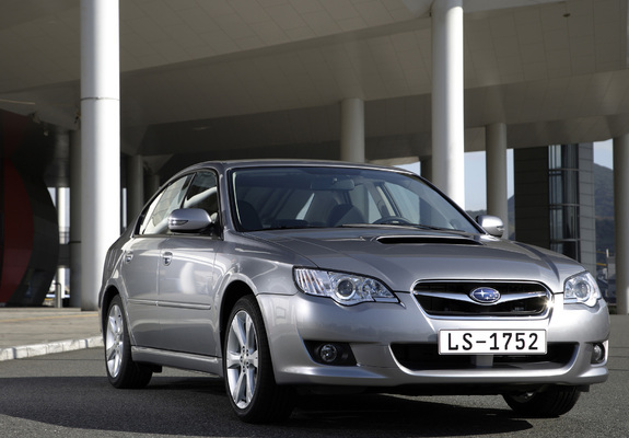 Subaru Legacy 2.0D 2008–09 pictures