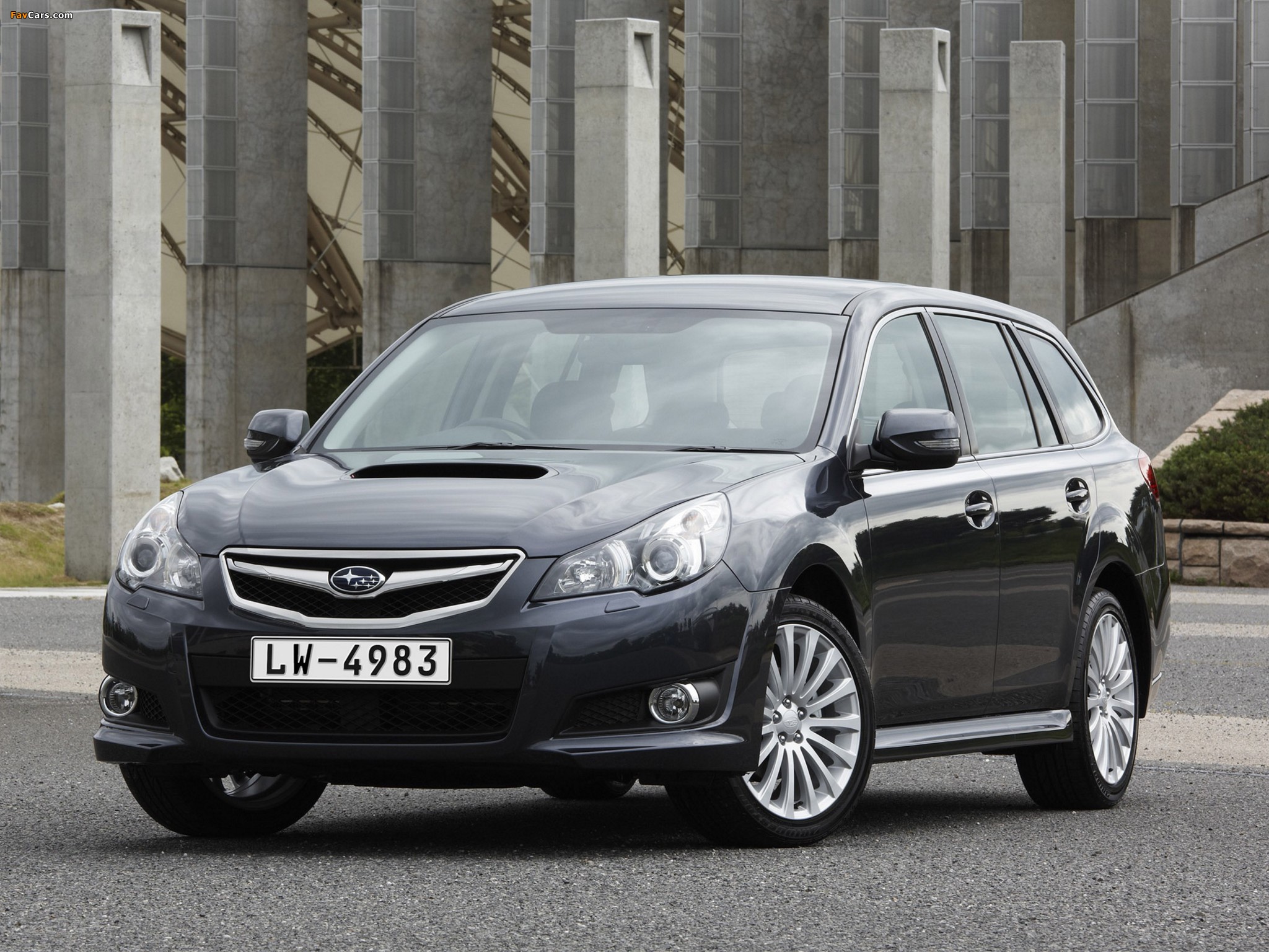 Subaru Legacy Wagon 2.0D UK-spec (BR) 2009–12 images (2048 x 1536)