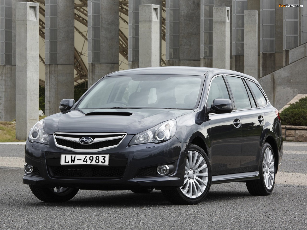 Subaru Legacy Wagon 2.0D UK-spec (BR) 2009–12 images (1280 x 960)