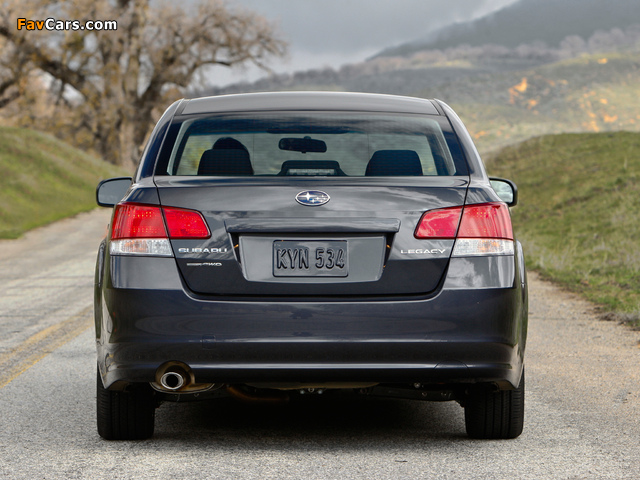 Subaru Legacy 2.5i US-spec 2009 pictures (640 x 480)