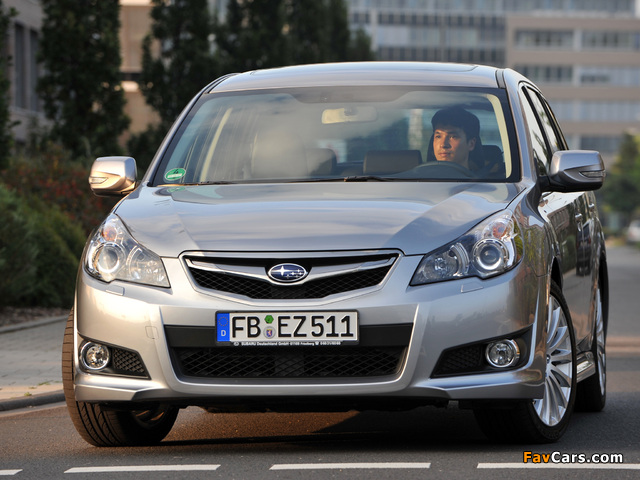 Subaru Legacy Wagon 2009 wallpapers (640 x 480)