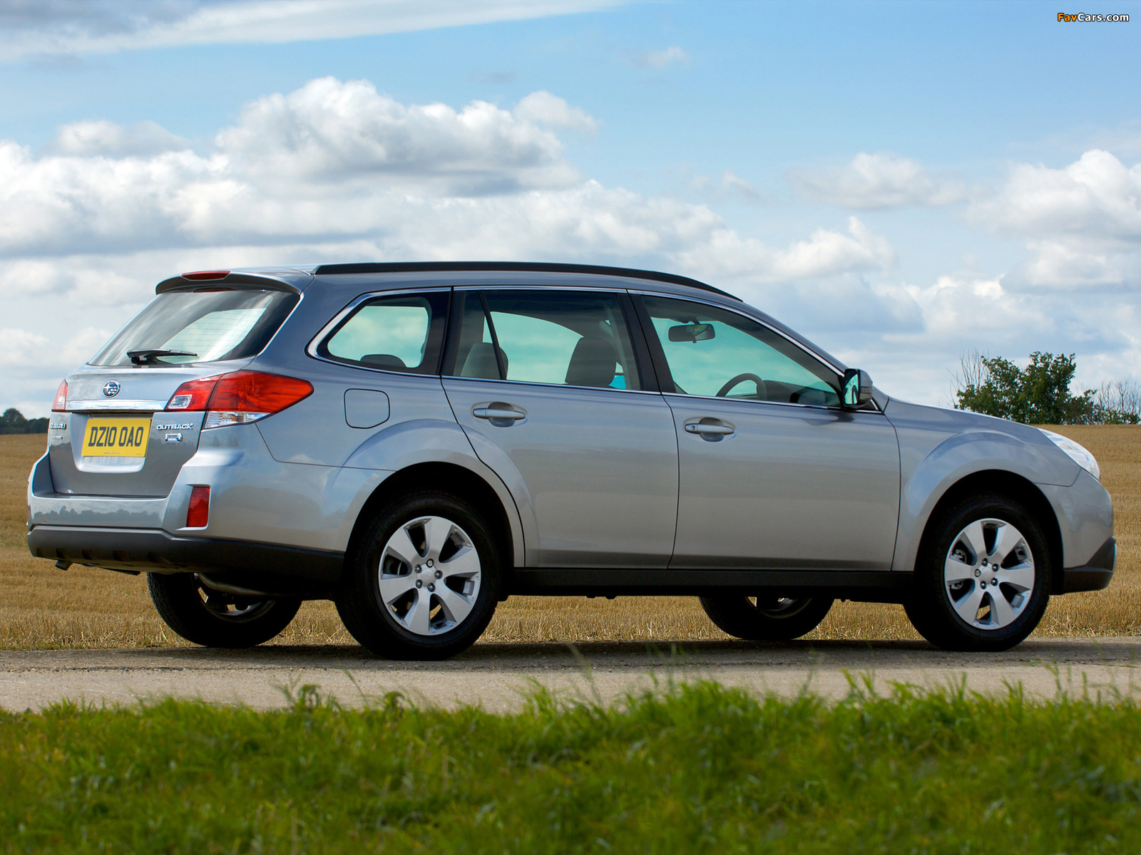 Images of Subaru Outback 2.0D UK-spec (BR) 2009–12 (1600 x 1200)