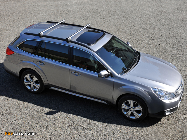 Photos of Subaru Outback 2.0D (BR) 2009–12 (640 x 480)