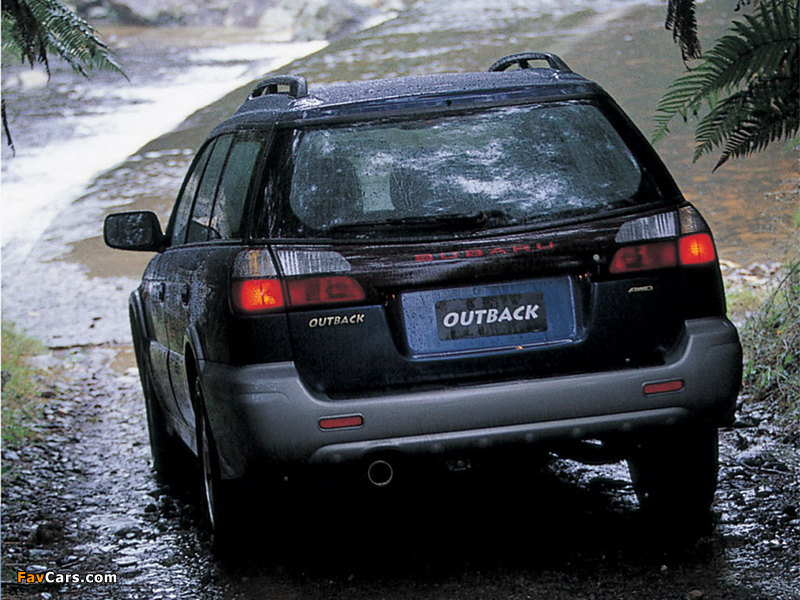 Pictures of Subaru Outback 2.5i 1999–2003 (800 x 600)