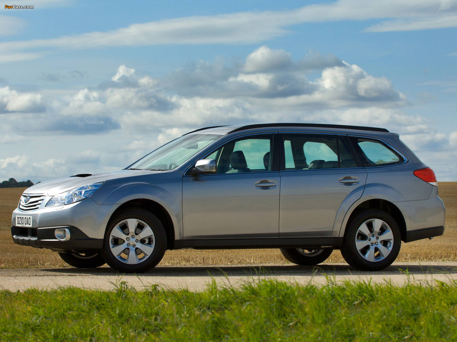 Pictures of Subaru Outback 2.0D UK-spec (BR) 2009–12 (1600 x 1200)