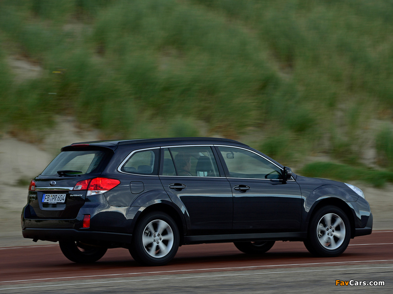 Subaru Outback 2.5i (BR) 2012 photos (800 x 600)