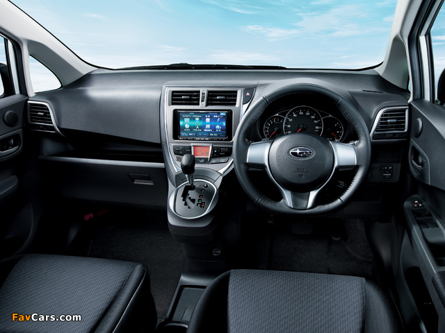 Subaru Trezia i-S 2010 images (640 x 480)
