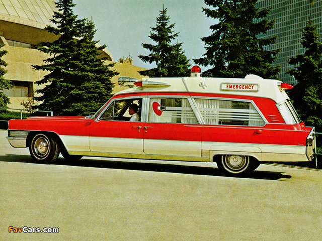 Photos of Cadillac Rescuer Ambulance by Superior (69890Z) 1965 (640 x 480)