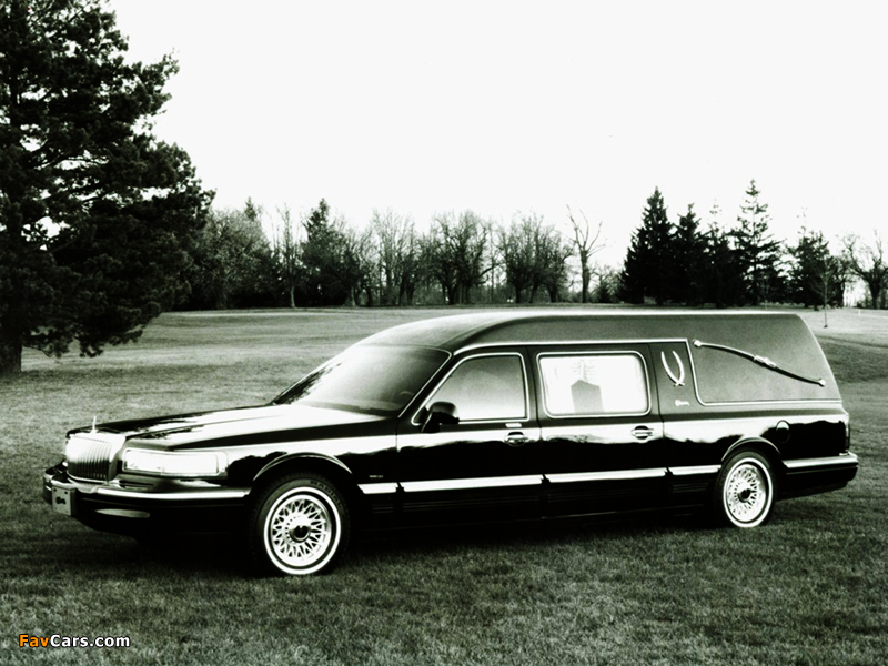 Photos of Lincoln Diplomat Landaulet Funeral Car by Superior 1995–97 (800 x 600)