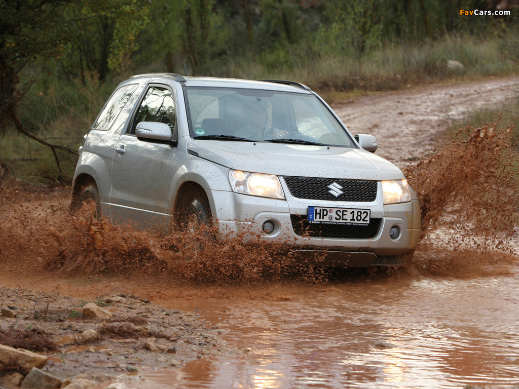 Images of Suzuki Grand Vitara 3-door 2008–12 (1024 x 768)