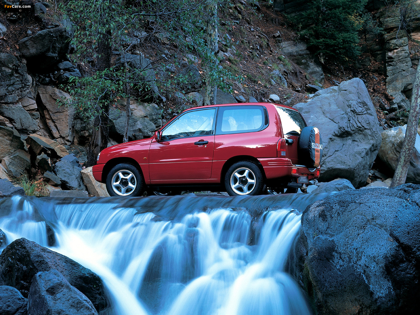 Photos of Suzuki Grand Vitara 3-door 1998–2005 (1600 x 1200)