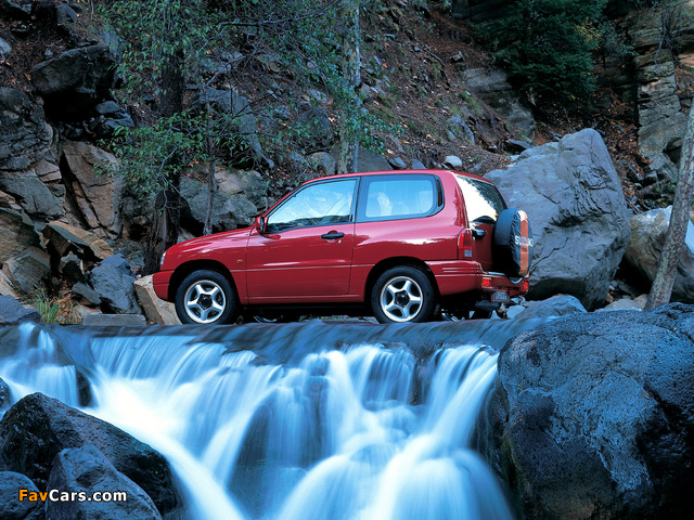Photos of Suzuki Grand Vitara 3-door 1998–2005 (640 x 480)