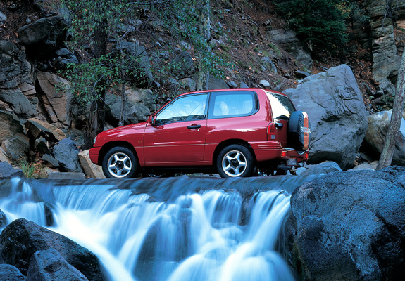 Photos of Suzuki Grand Vitara 3-door 1998–2005