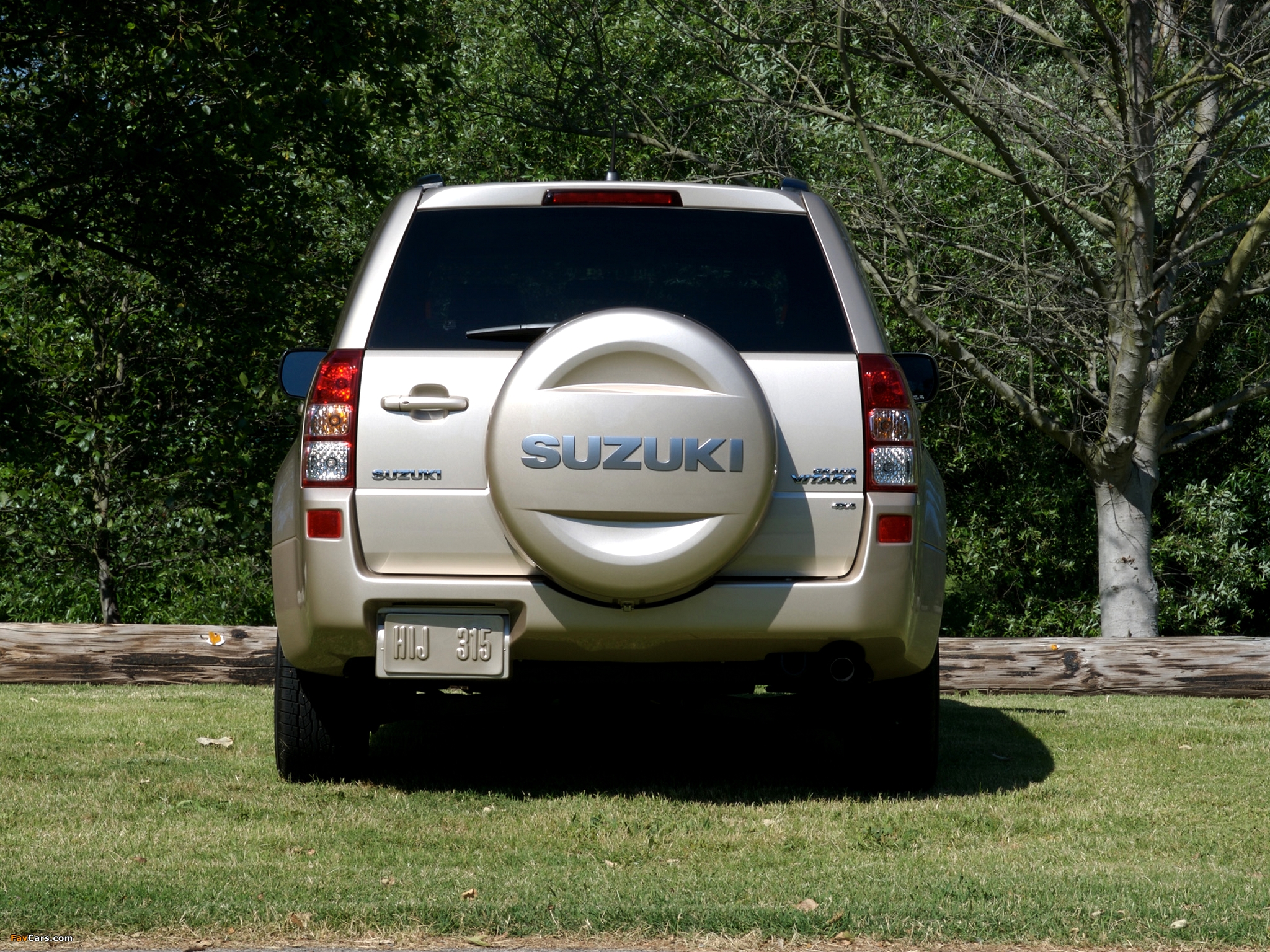 Photos of Suzuki Grand Vitara 5-door US-spec 2005–08 (2048 x 1536)