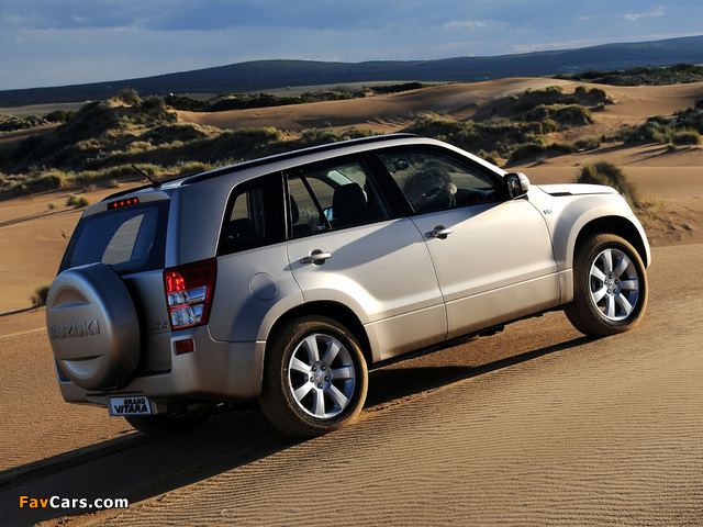 Photos of Suzuki Grand Vitara 5-door ZA-spec 2008–12 (640 x 480)