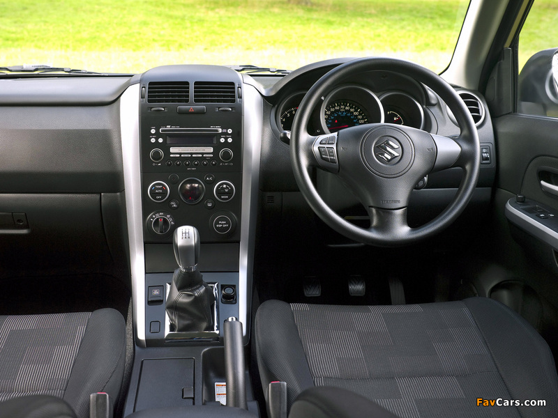 Photos of Suzuki Grand Vitara 3-door UK-spec 2008–12 (800 x 600)