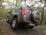 Photos of Suzuki Grand Vitara 5-door 2012