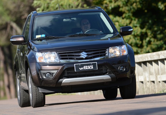 Photos of Suzuki Grand Vitara 3-door 2012