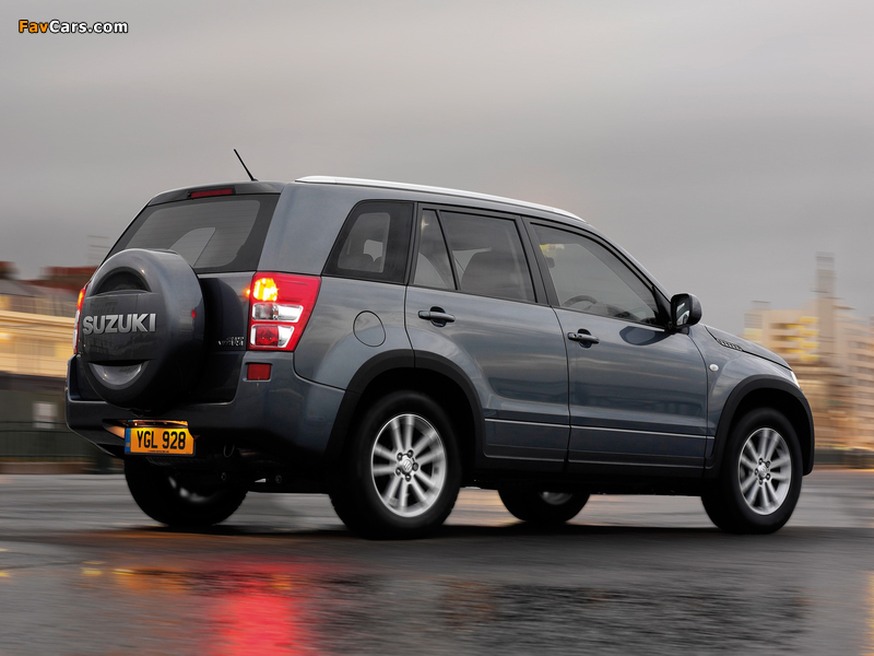 Pictures of Suzuki Grand Vitara 5-door UK-spec 2005–08 (800 x 600)