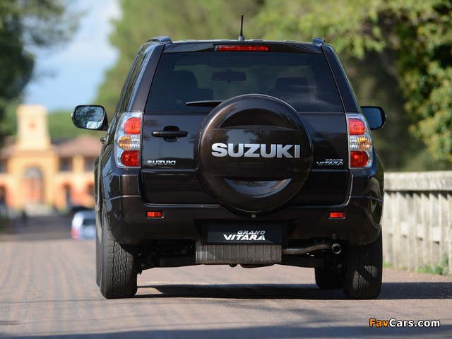 Pictures of Suzuki Grand Vitara 3-door 2012 (640 x 480)
