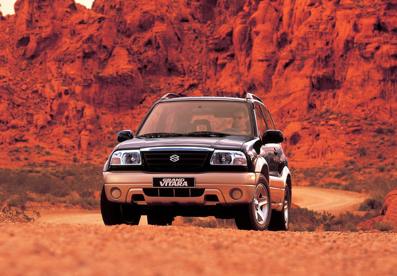 Suzuki Grand Vitara 3-door 1998–2005 images