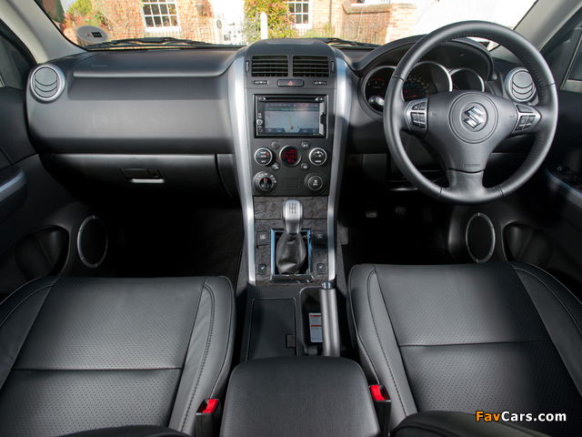 Suzuki Grand Vitara 5-door UK-spec 2012 pictures (640 x 480)