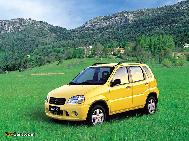 Photos of Suzuki Ignis 5-door (HT51S) 2000–03 (640 x 480)