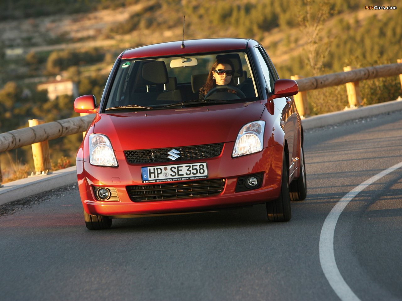 Images of Suzuki Swift 5-door 2004–10 (1280 x 960)