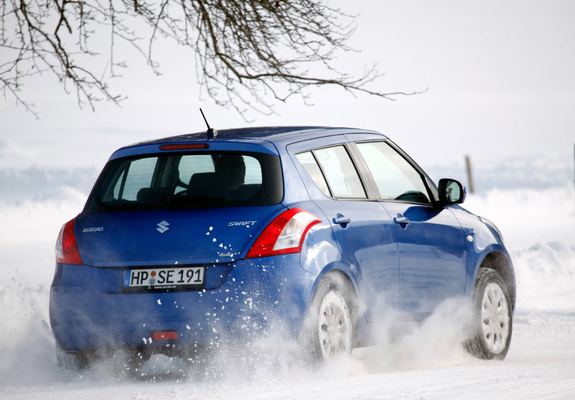 Images of Suzuki Swift 4x4 5-door 2011–13