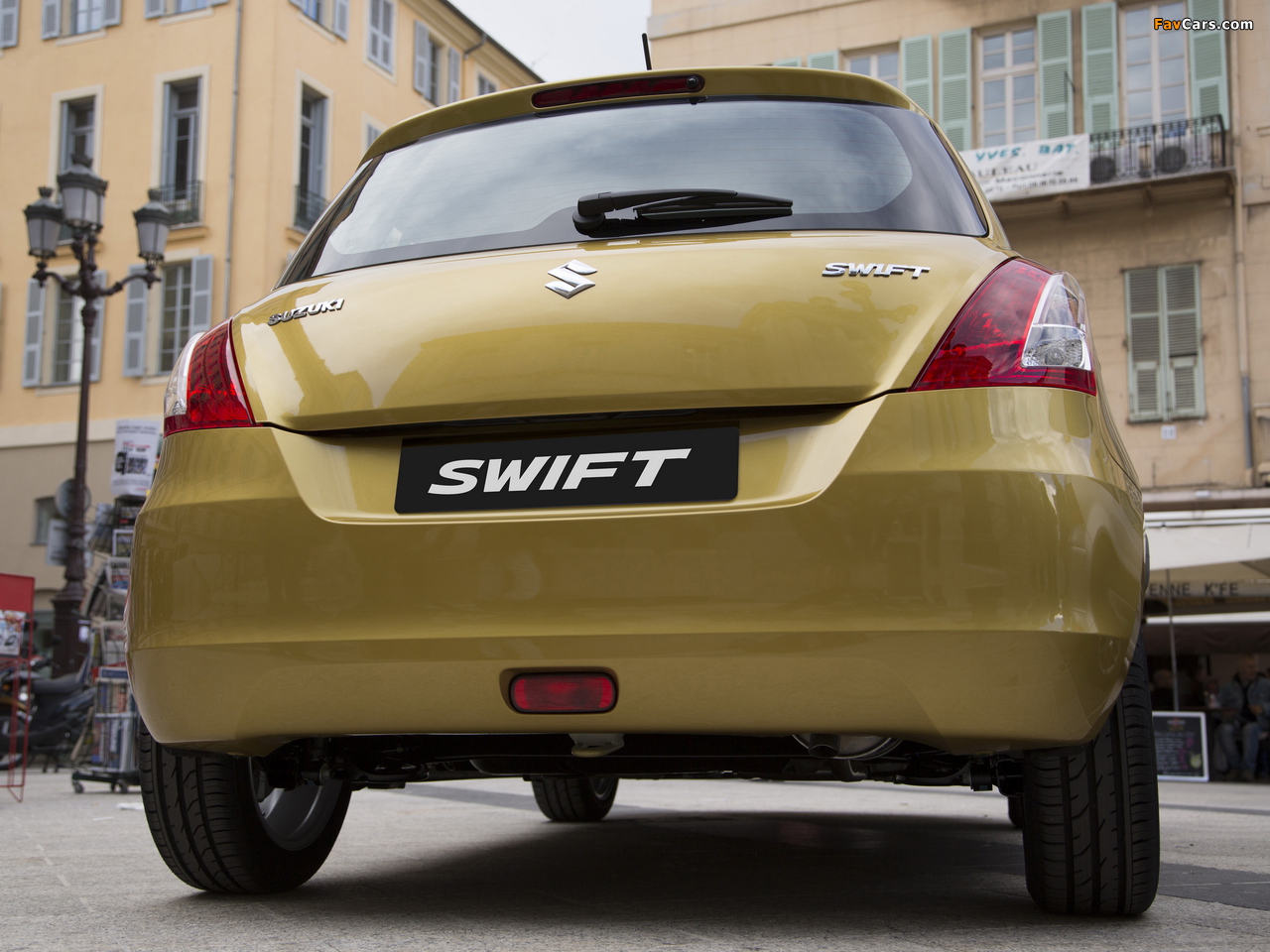 Photos of Suzuki Swift 5-door 2013 (1280 x 960)