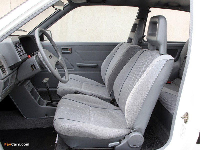 Pictures of Suzuki Swift 3-door 1984–86 (800 x 600)