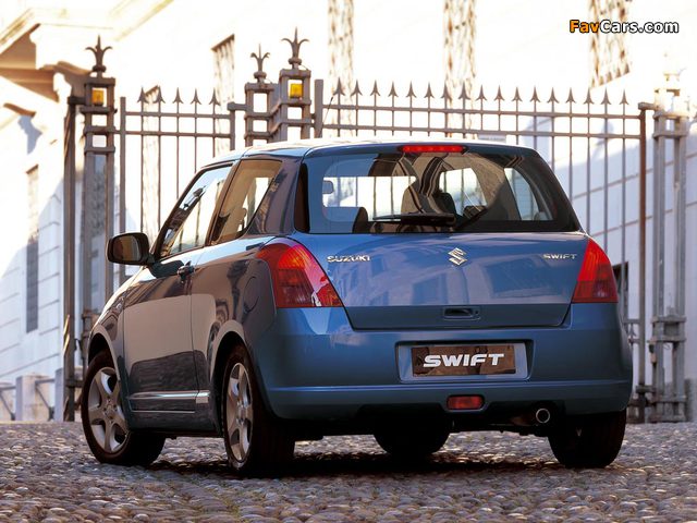 Suzuki Swift 3-door 2004–10 photos (640 x 480)