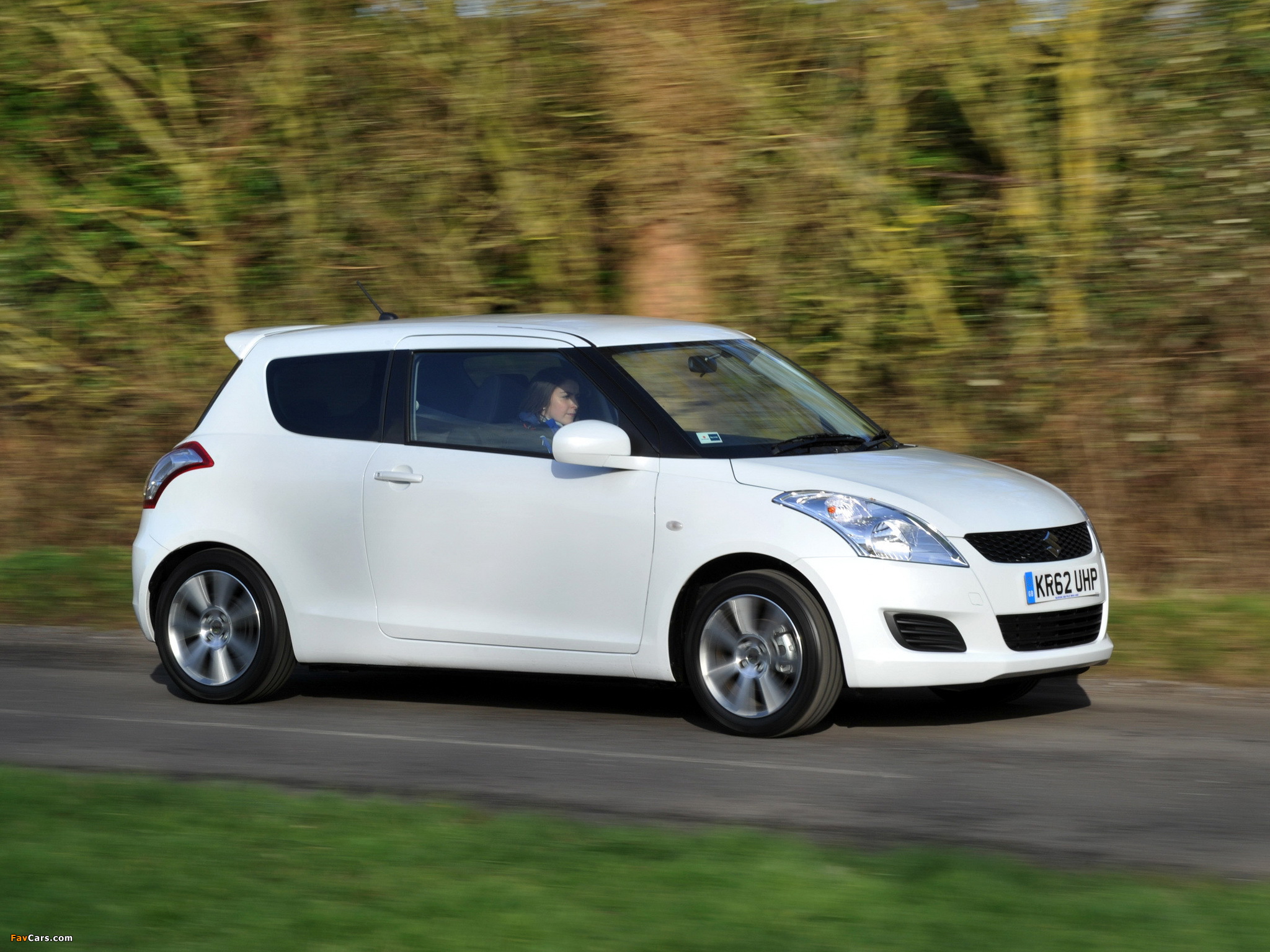 Suzuki Swift SZ-L 3-door 2013 wallpapers (2048 x 1536)