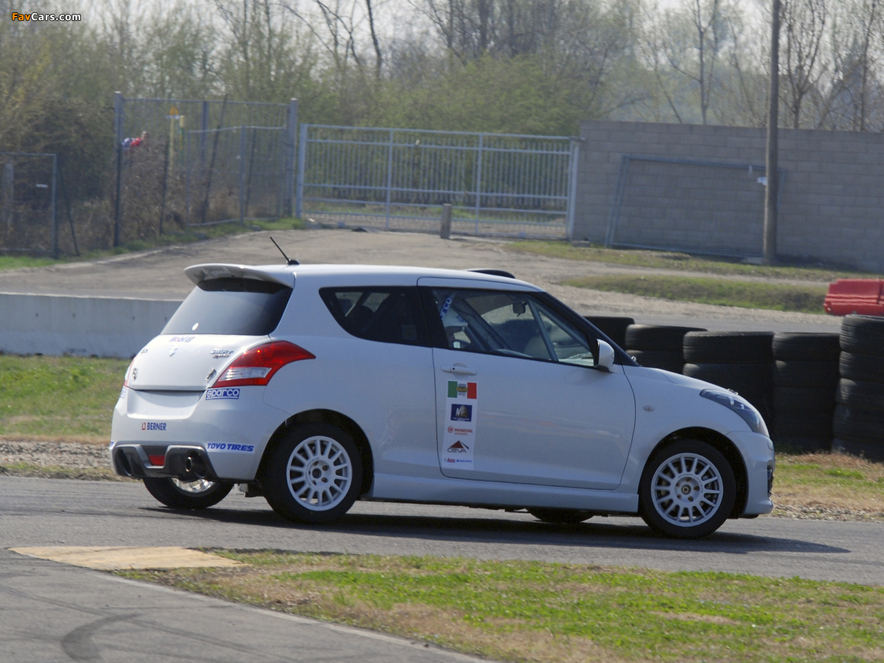 Suzuki Swift Sport Group N 2012 wallpapers (1280 x 960)