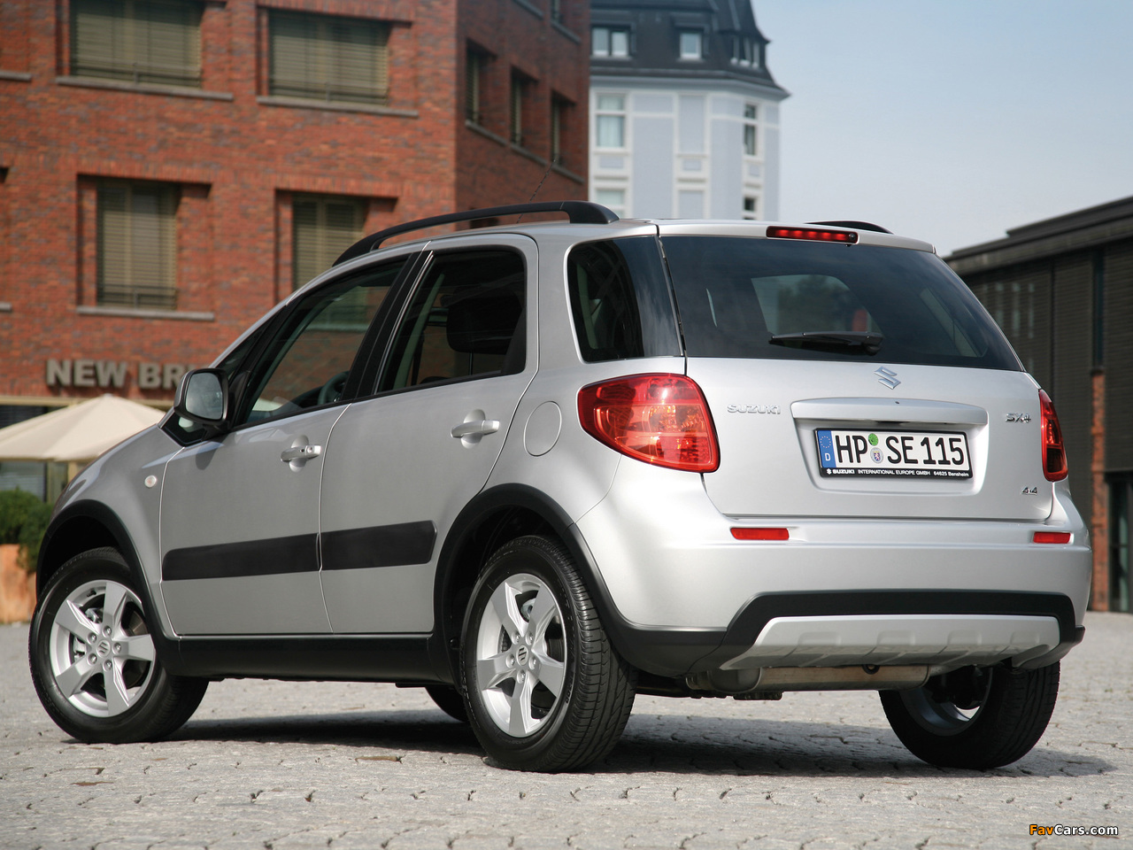 Pictures of Suzuki SX4 2010–13 (1280 x 960)